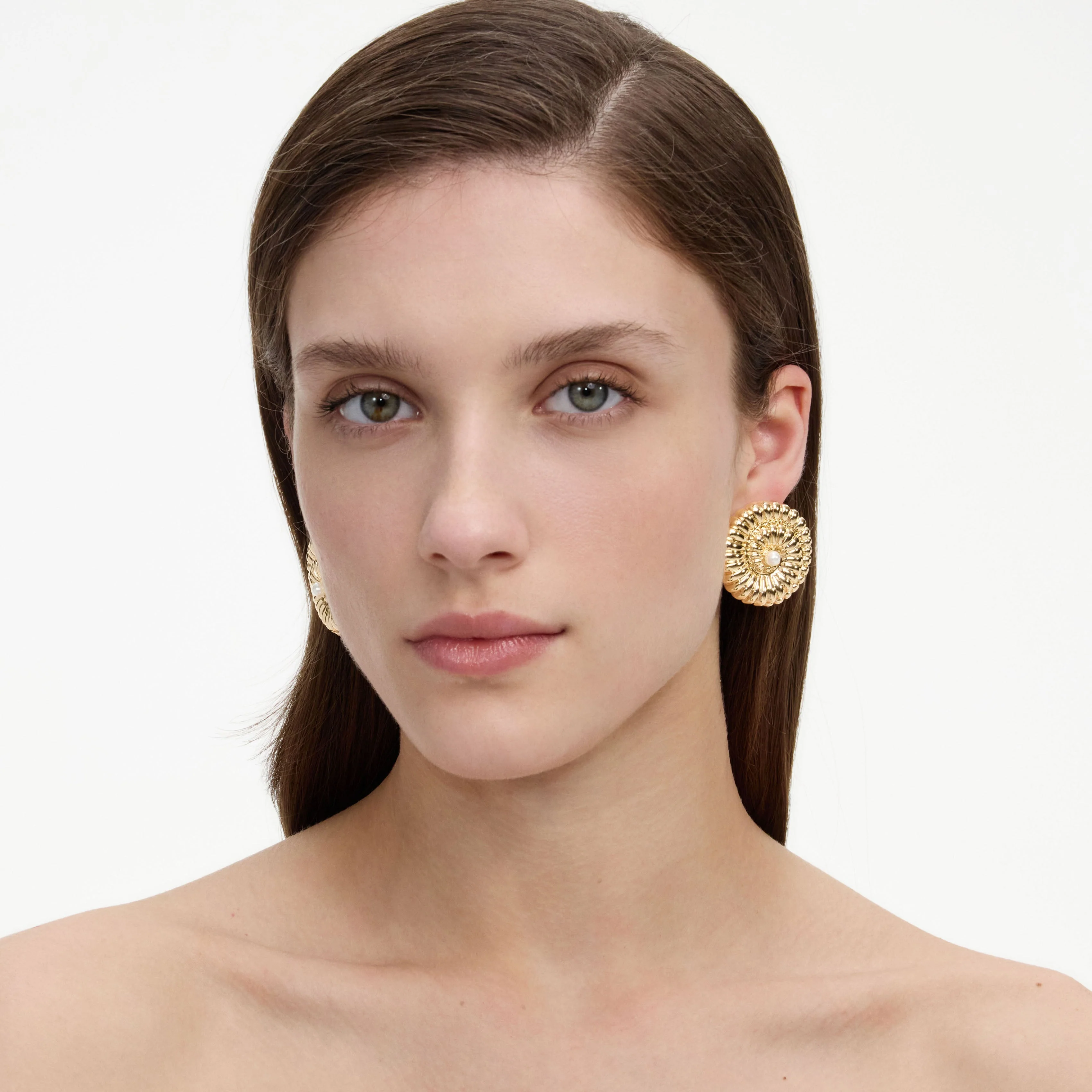 Gold Pearl Shell Earrings - Image 4