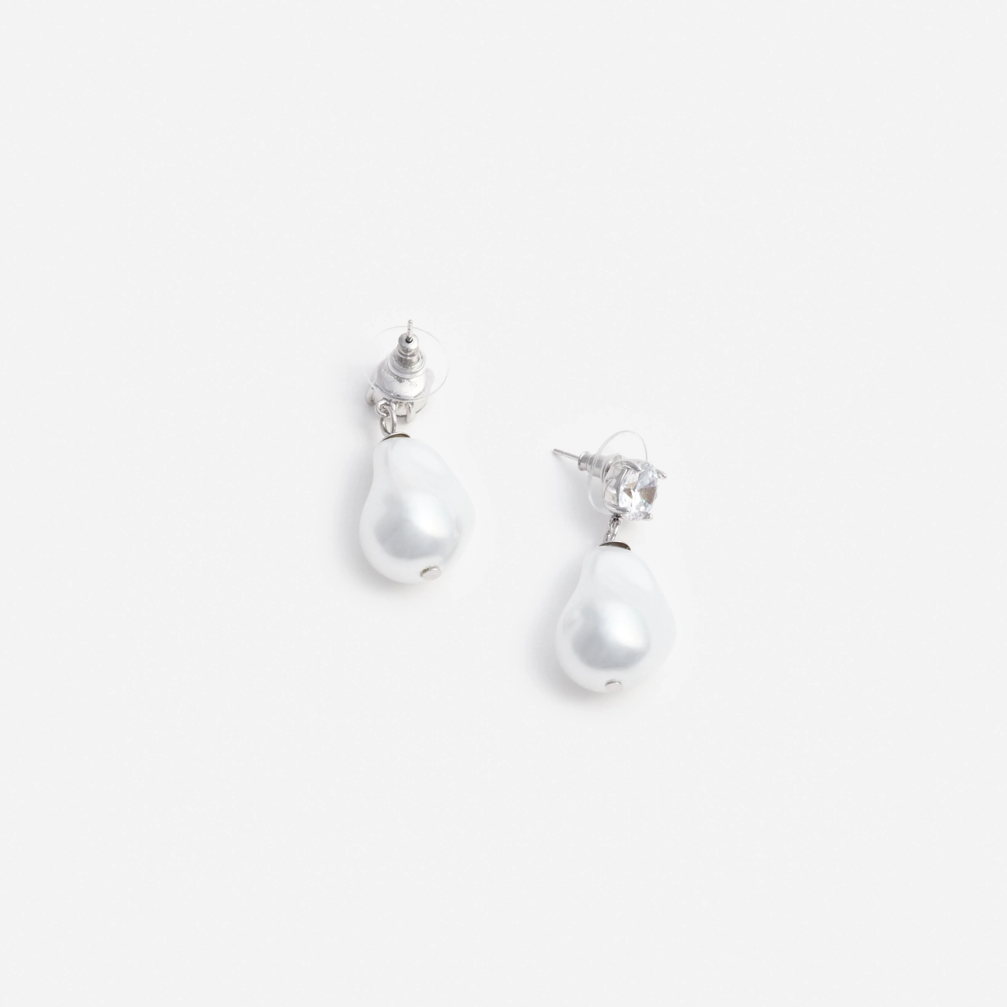 Mottled Pearl Earrings - Image 3