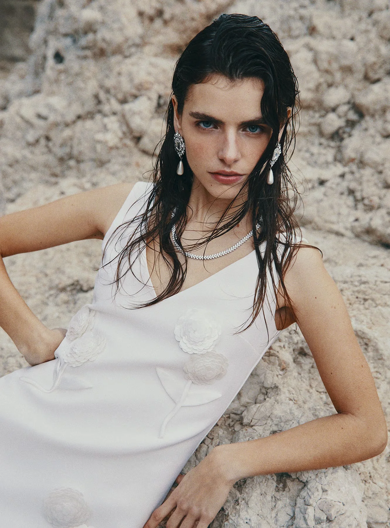 White Crepe Embellished Flower Mini Dress - Image 6